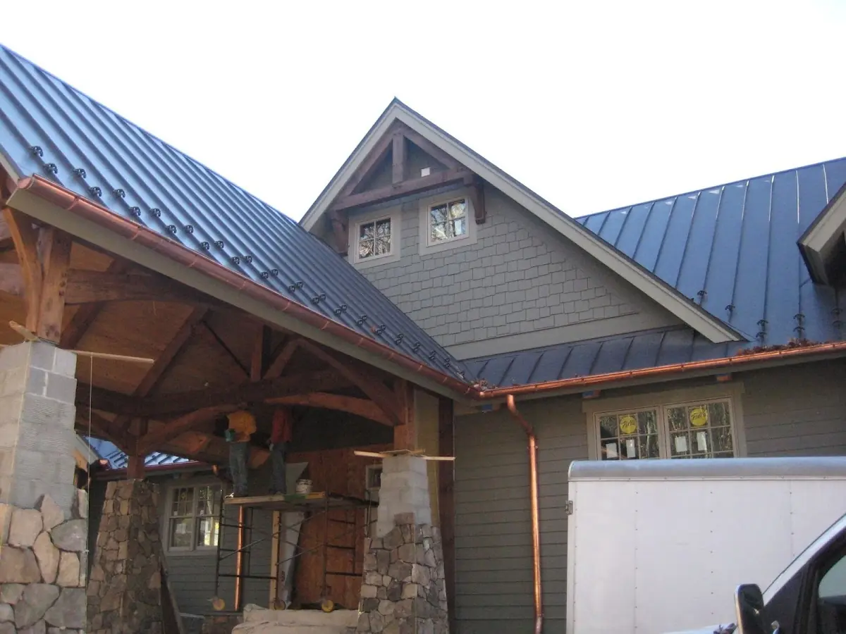 Craftsman Roofing team delivering quality roofing work in Drexel Heights